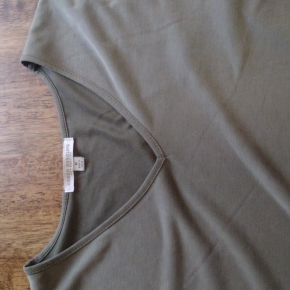 Green Shirt Bundle M - Picture 5 of 6